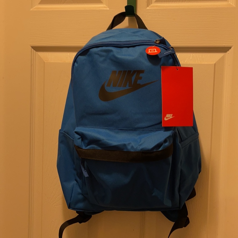 Nike backpack - Picture 2 of 3